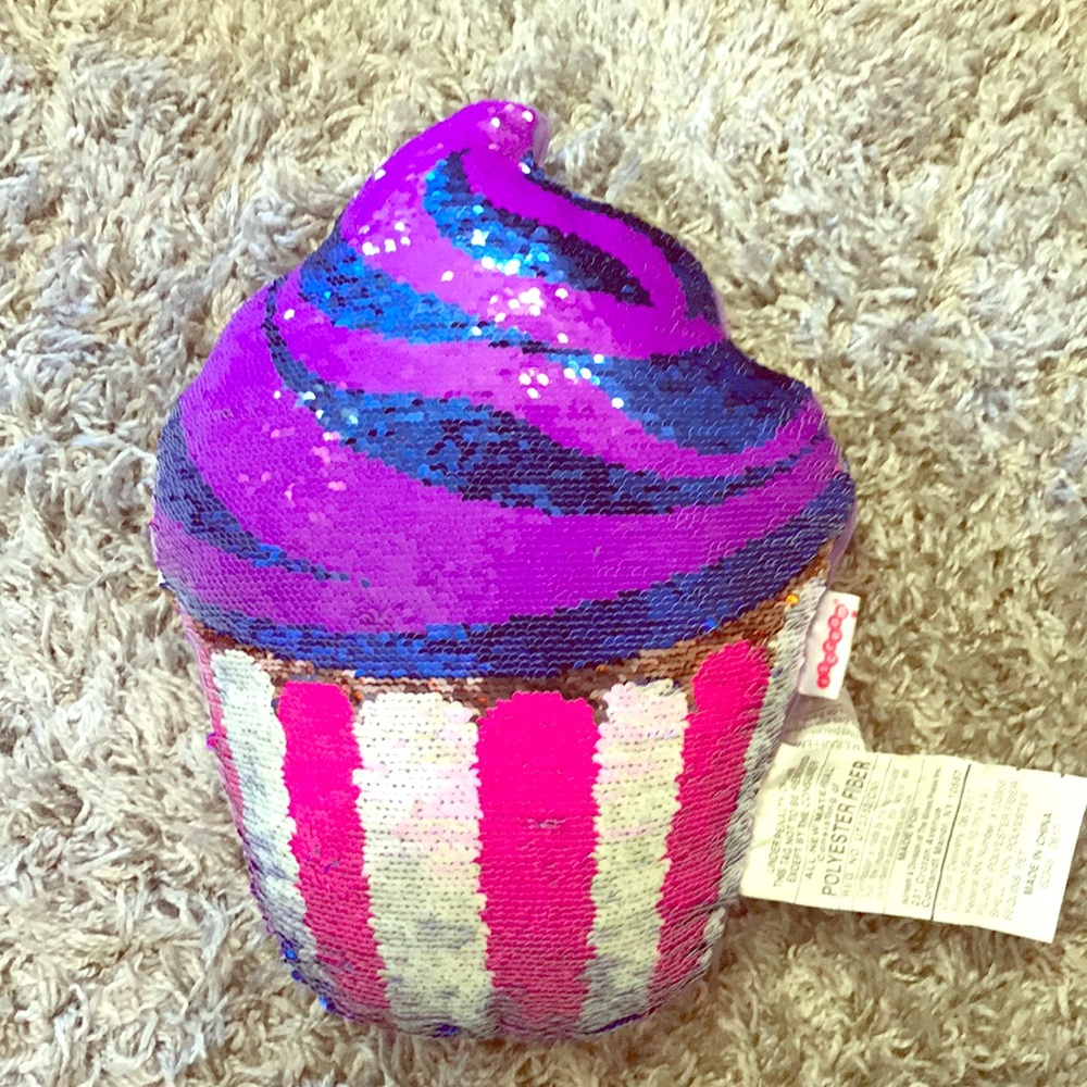 Sequin cupcake flippy pillow